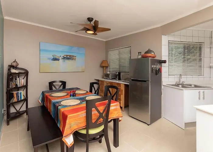 Renovated In Tamarindo, 3 Min From The Apartamento Tamarindo